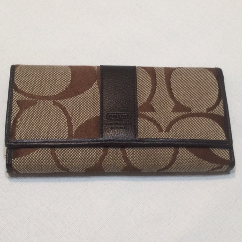 Coach Traditional Pattern Wallet/Checkbook Cover